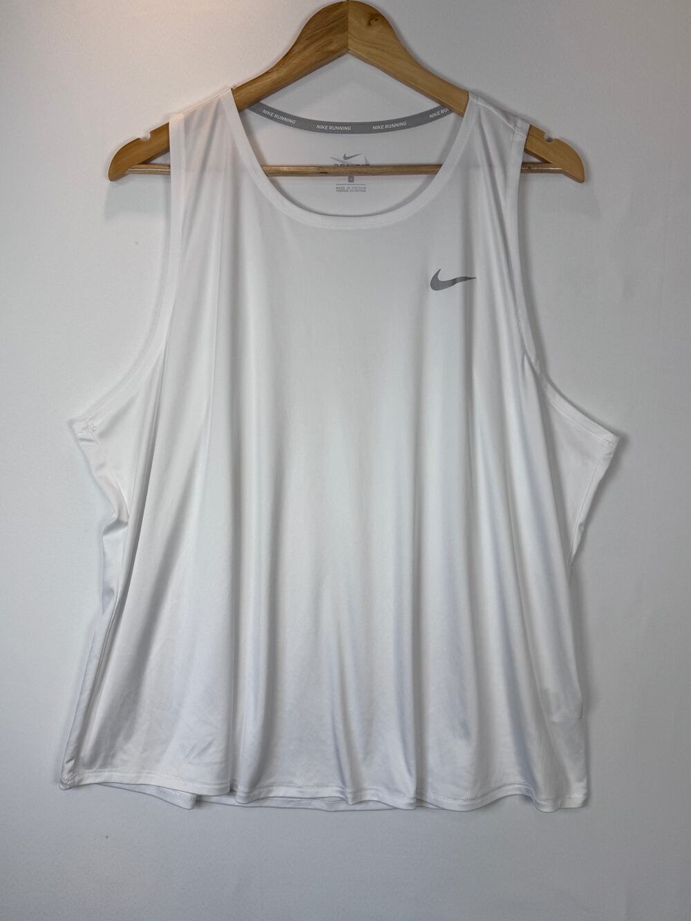 Nike Dri FIT Running Tank Top Womens 2X White Sleeveless Loose Fit
